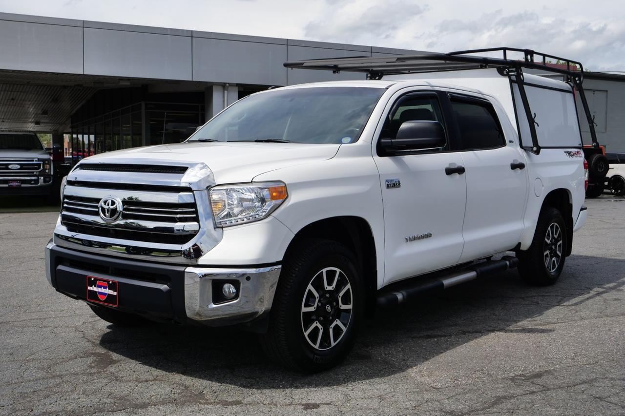 2016 Toyota Tundra SR5 4X4 / TRD Off Road Package / 5.7L V8! High Point NC