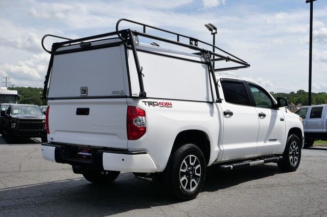 2016 Toyota Tundra SR5 4X4 / TRD Off Road Package / 5.7L V8! High Point NC