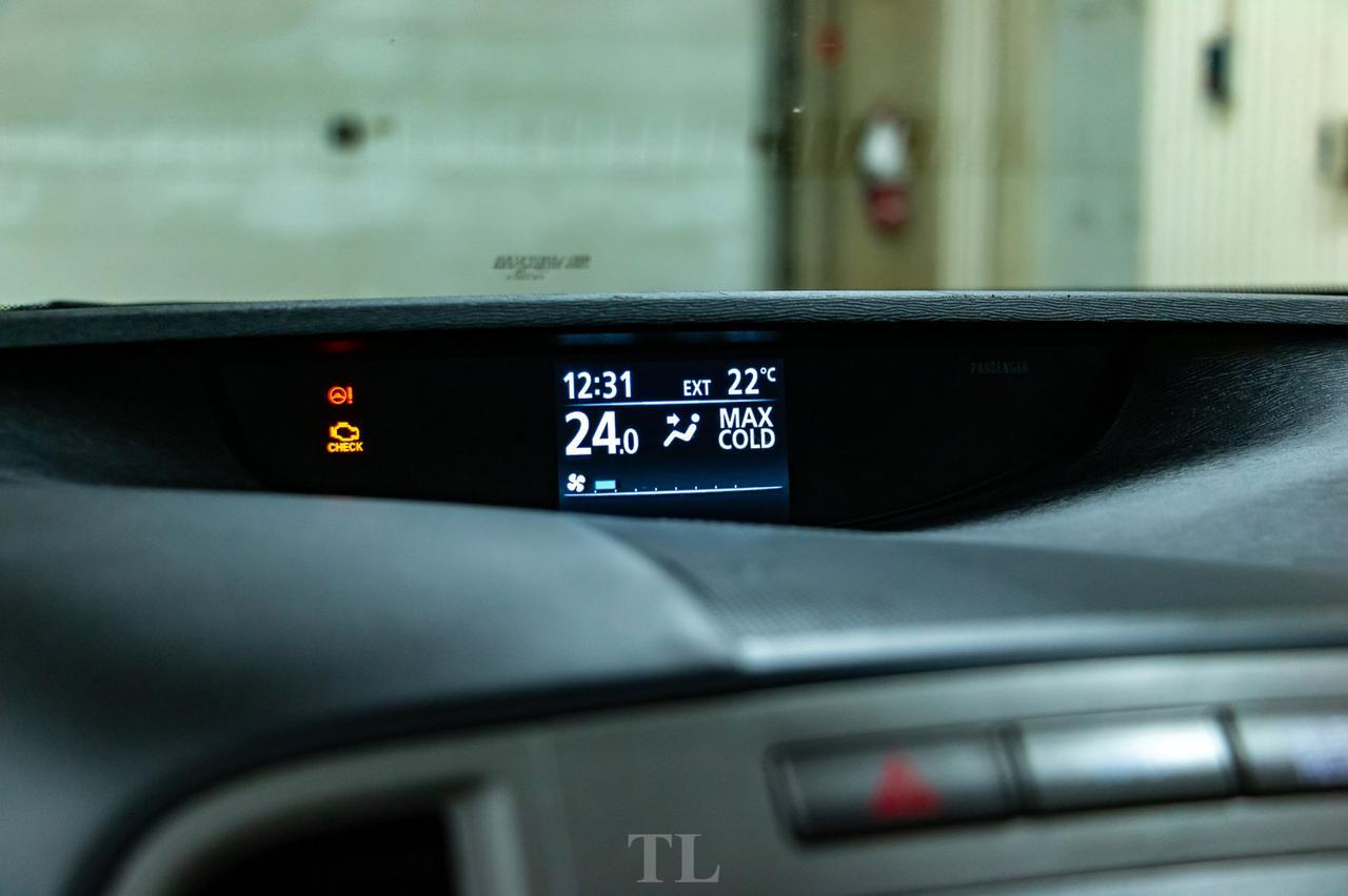 2016 Toyota Venza AWD Limited Leather Roof Nav BCam Red Deer AB