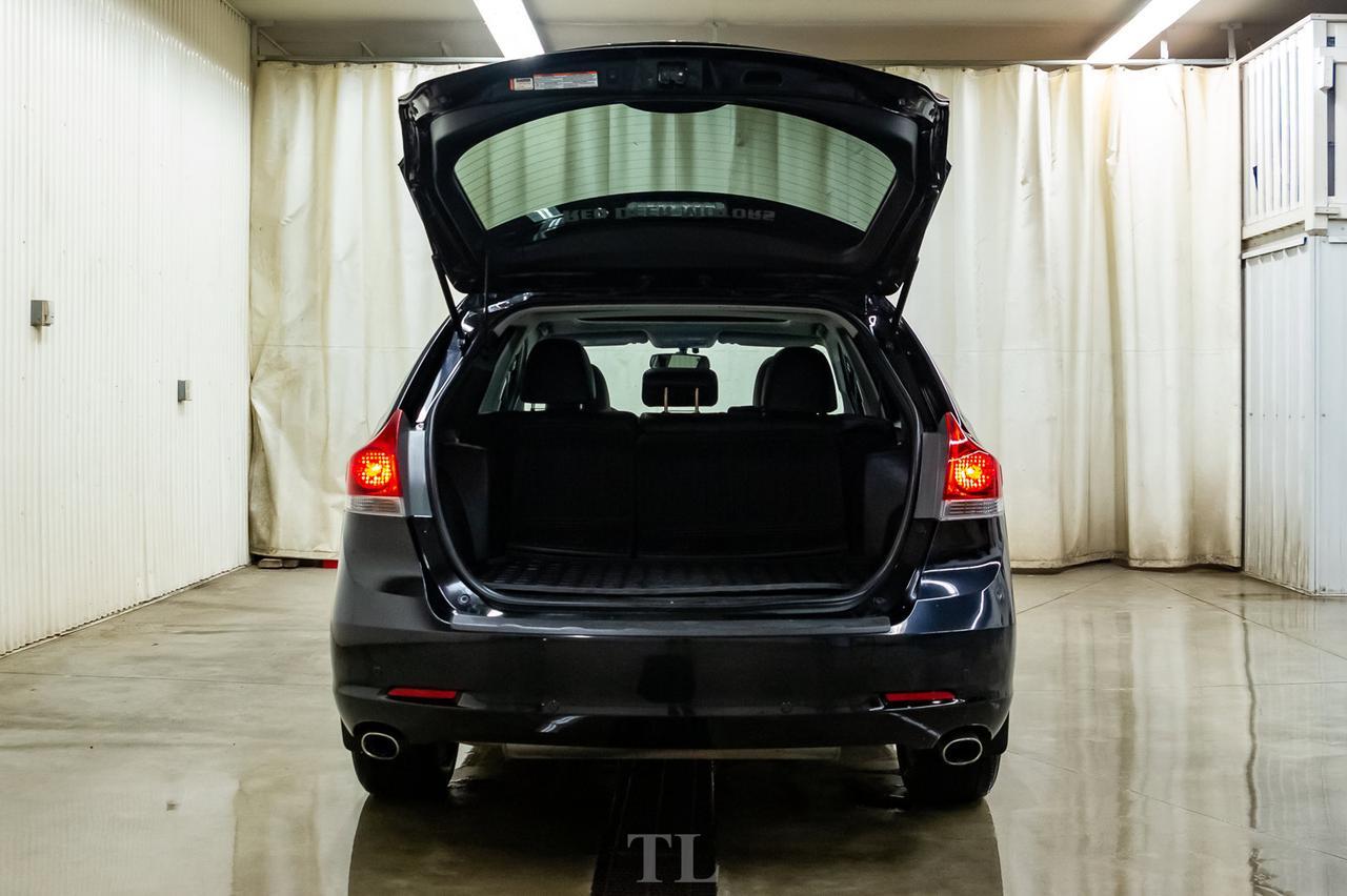 2016 Toyota Venza AWD Limited Leather Roof Nav BCam Red Deer AB