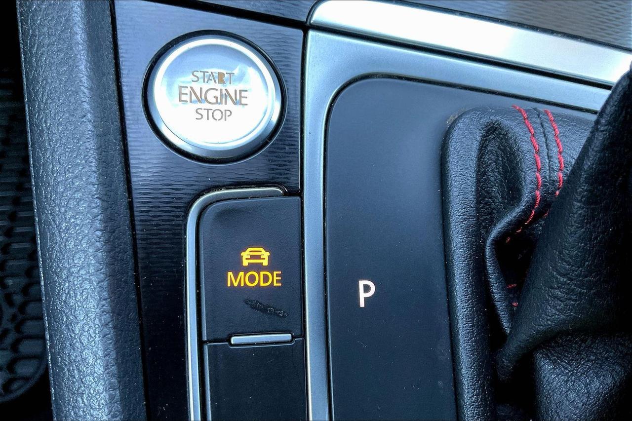 2016 VOLKSWAGEN GTI S/SE Houston TX