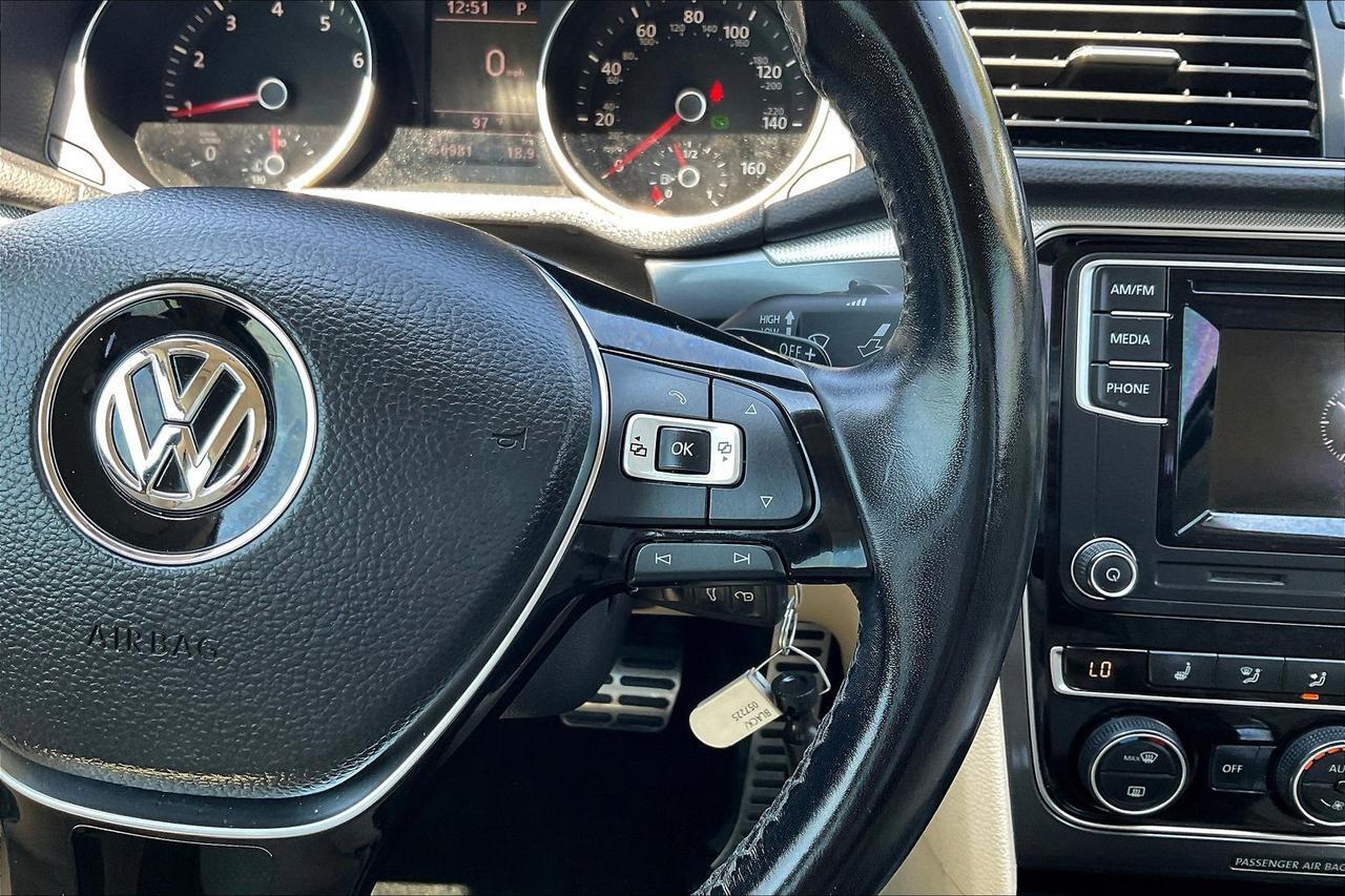 2016 VOLKSWAGEN PASSAT S Houston TX