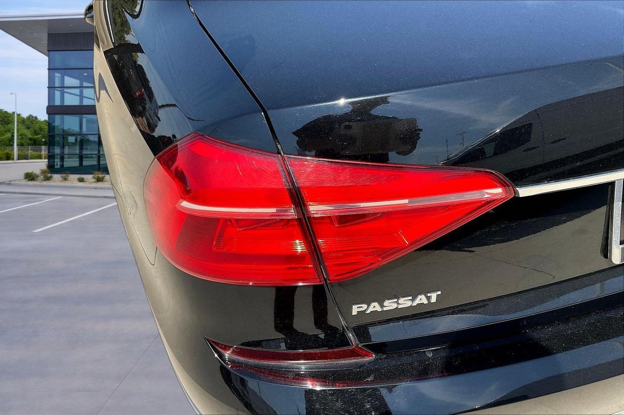 2016 VOLKSWAGEN PASSAT S Houston TX