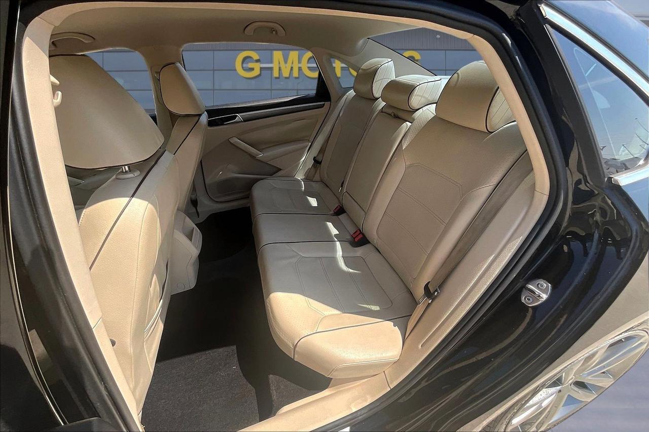 2016 VOLKSWAGEN PASSAT S Houston TX