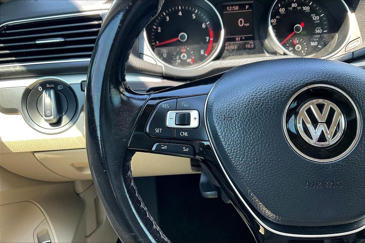 2016 VOLKSWAGEN PASSAT S Houston TX