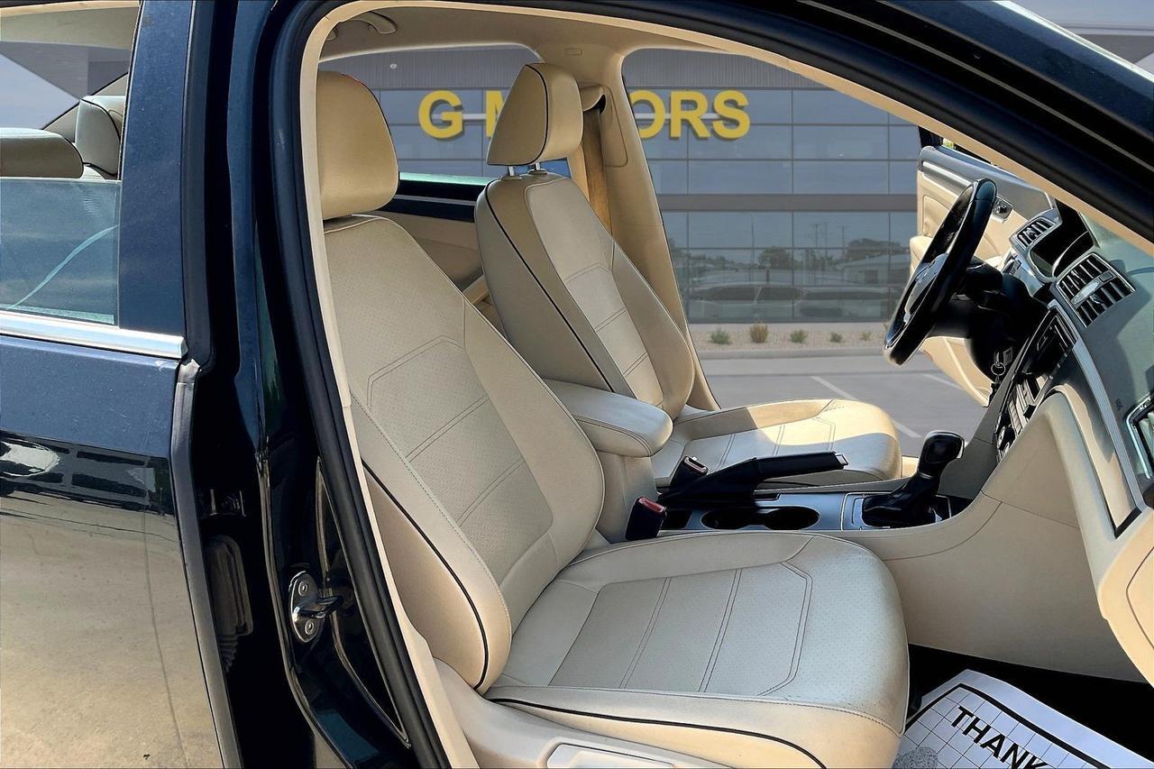2016 VOLKSWAGEN PASSAT S Houston TX