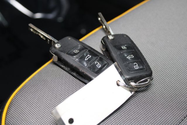 2016 Volkswagen Beetle 1.8T Dune Chantilly VA