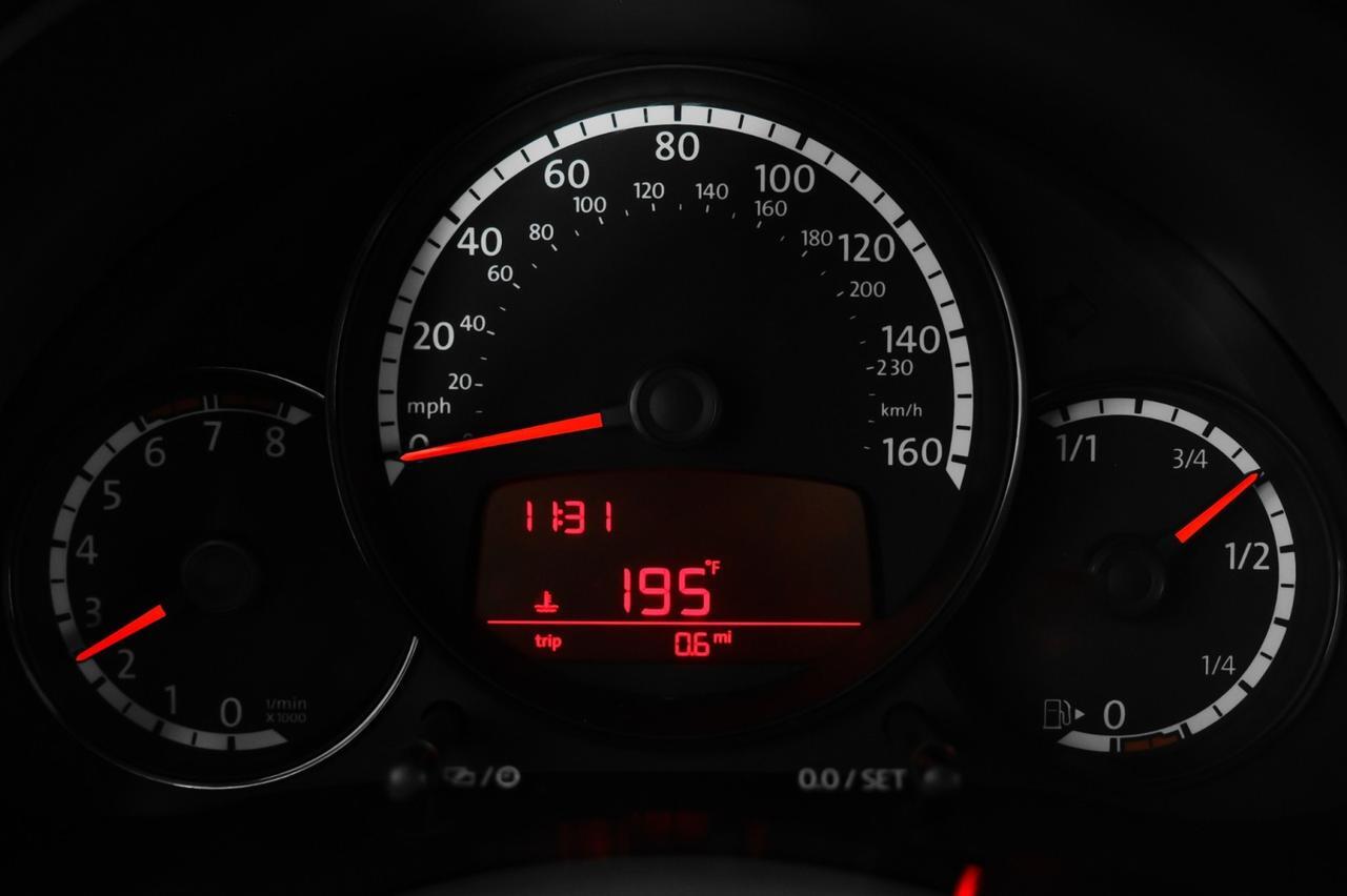 2016 Volkswagen Beetle 1.8T WOLFSBURG EDITION AUTOMATIC LEATHER HEATED SEATS BLUETOOTH Carrollton TX