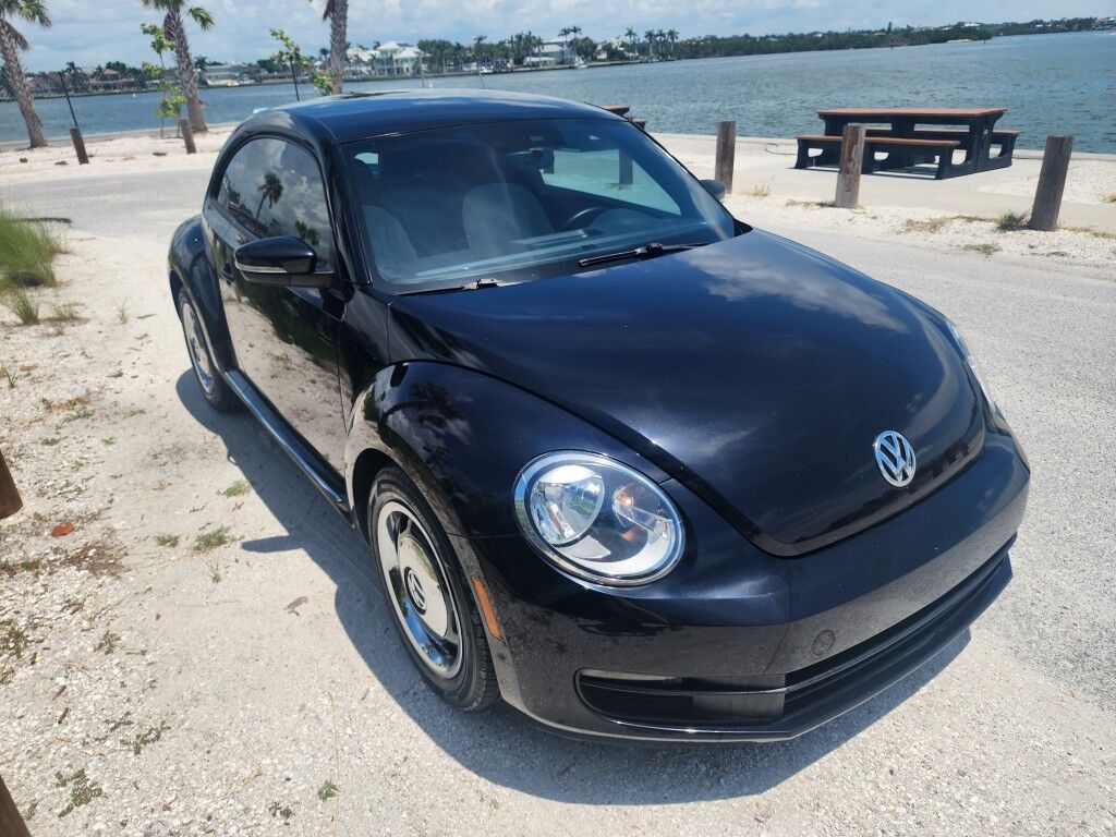 2016 Volkswagen Beetle Coupe 1.8T CLASSIC~1 OWNER ~ CLEAN CARFAX~LOW MILES~ONLINE FINANCE AND SHIPPING AVAILABLE!!! Sarasota FL