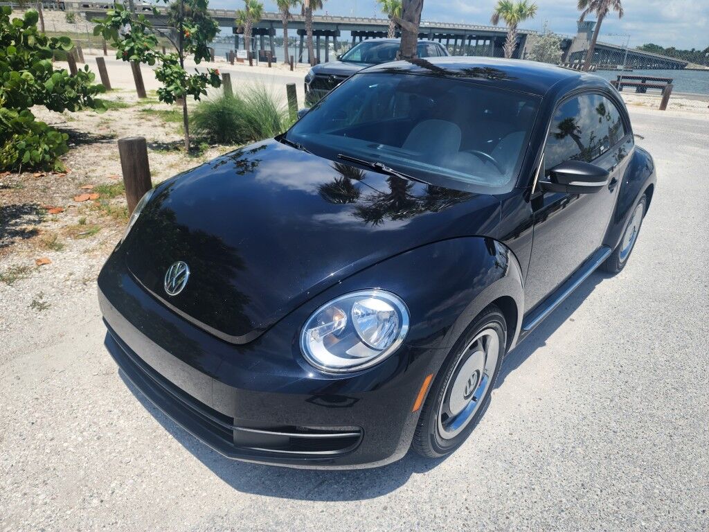 2016 Volkswagen Beetle Coupe 1.8T CLASSIC~1 OWNER ~ CLEAN CARFAX~LOW MILES~ONLINE FINANCE AND SHIPPING AVAILABLE!!! Sarasota FL