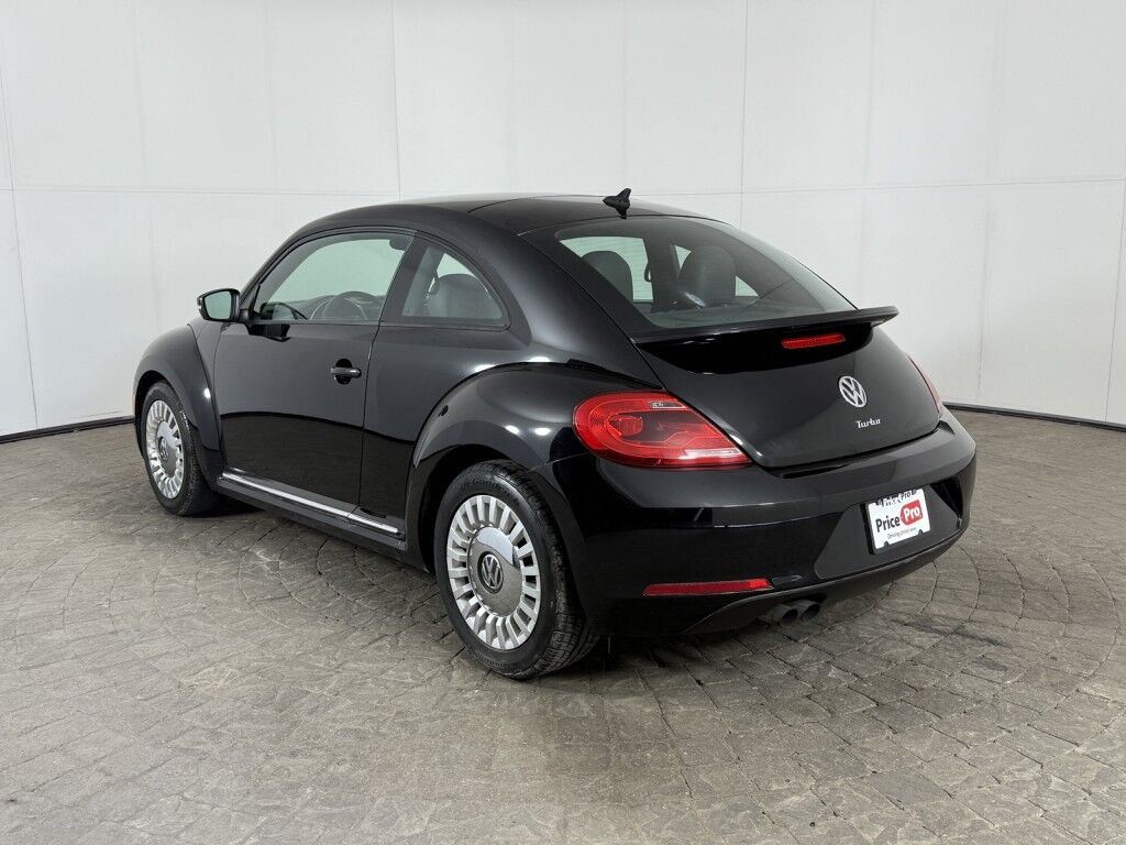 2016 Volkswagen Beetle Coupe 1.8T SE Maumee OH