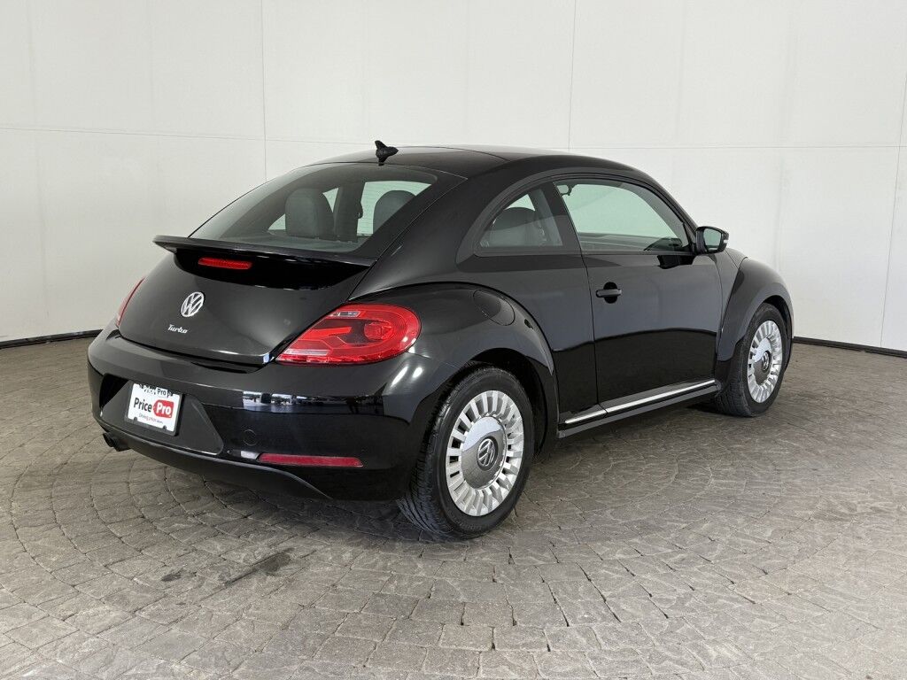 2016 Volkswagen Beetle Coupe 1.8T SE Maumee OH