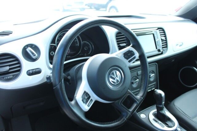 2016 Volkswagen Beetle Coupe 1.8T SE SUN AND SOUND Melbourne FL