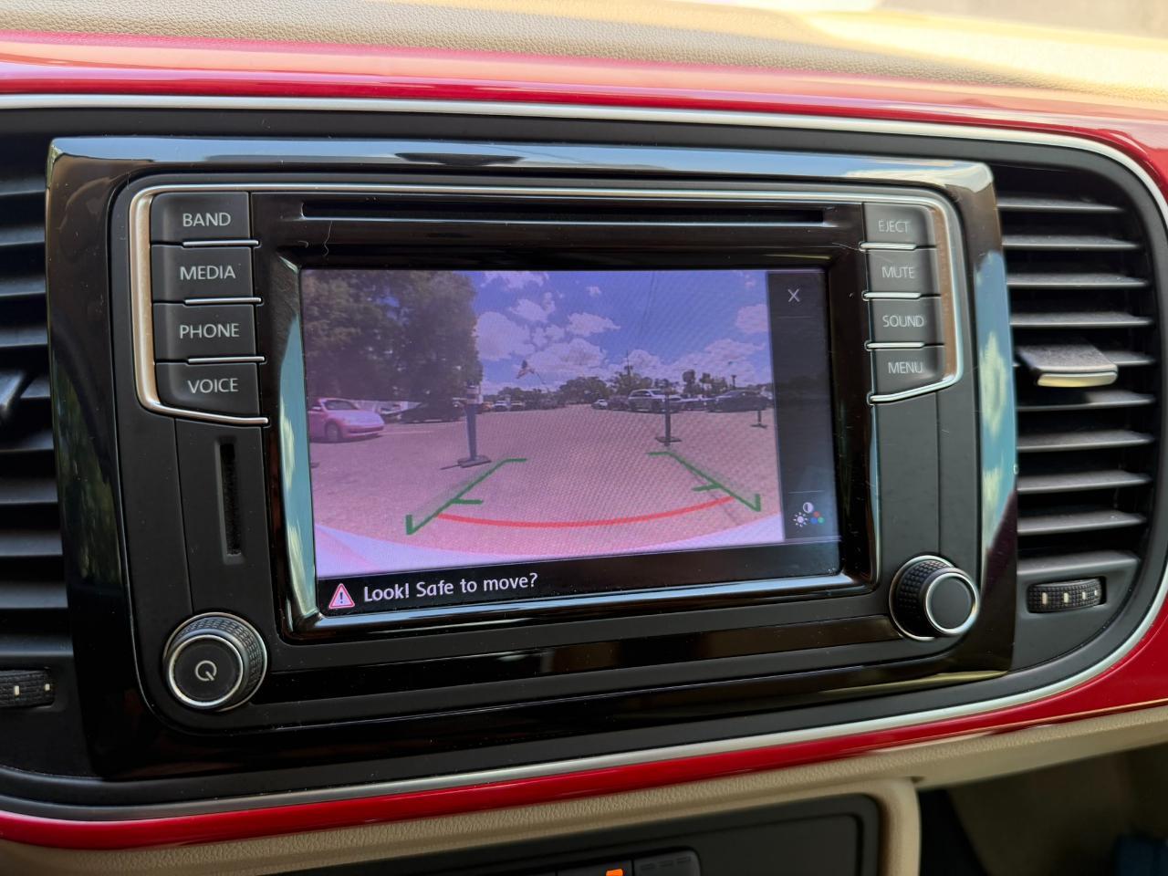 2016 Volkswagen Beetle Coupe 2dr Auto 1.8T SE PZEV Jacksonville FL