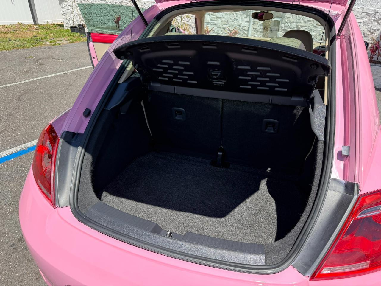 2016 Volkswagen Beetle Coupe 2dr Auto 1.8T SE PZEV Jacksonville FL