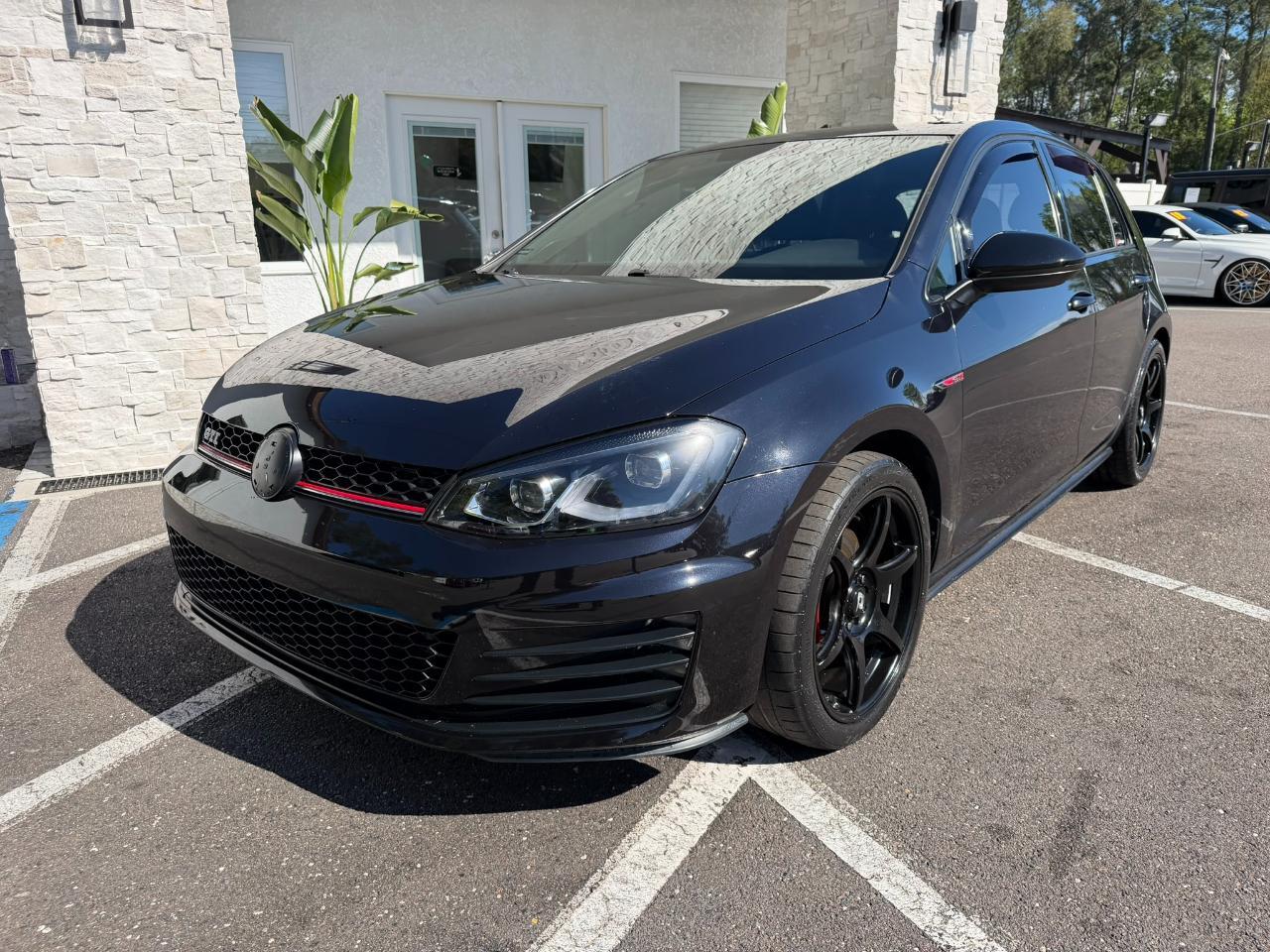 2016 Volkswagen Golf GTI 4dr HB DSG S