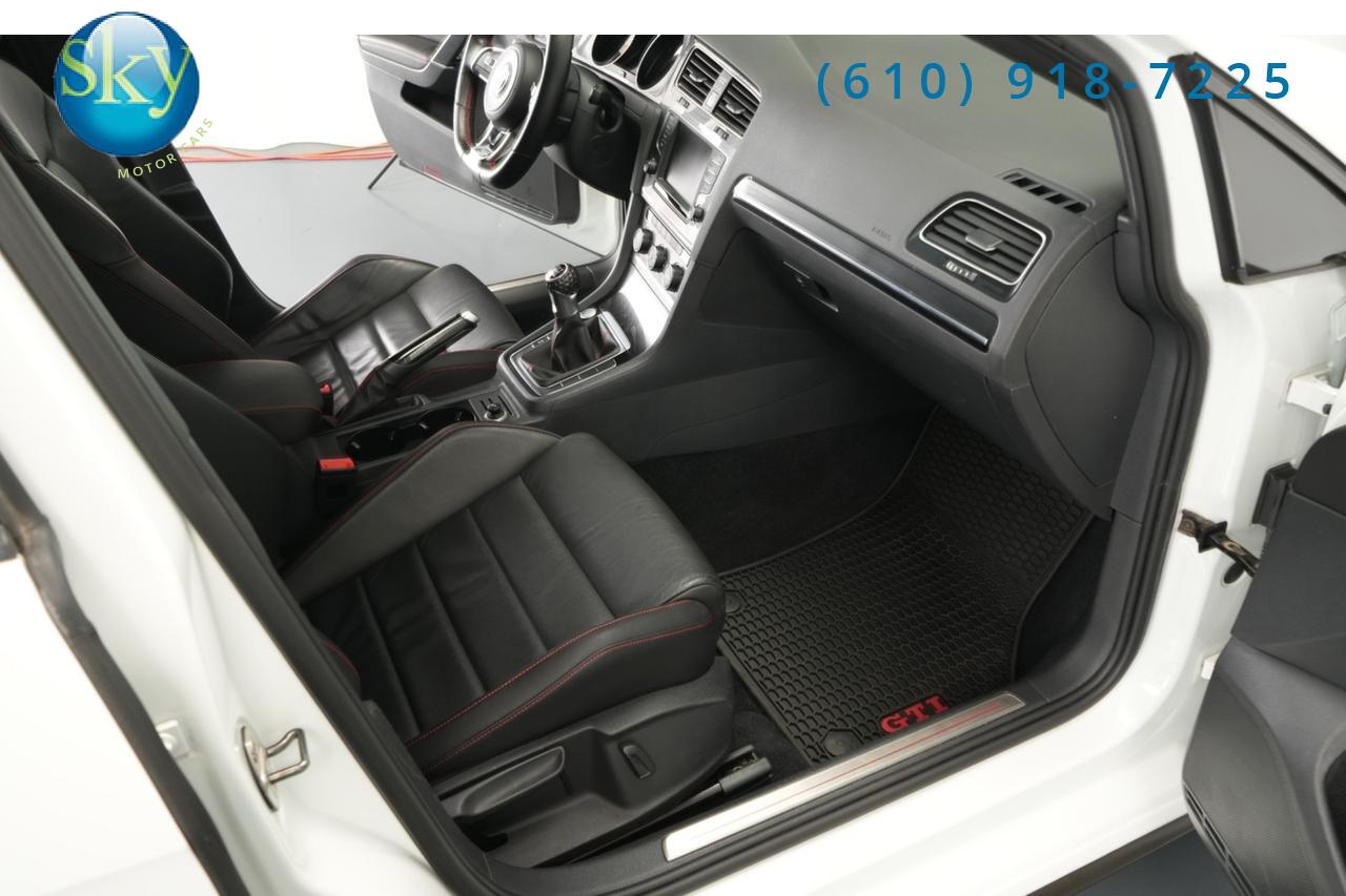 2016 Volkswagen Golf GTI Autobahn w/Performance Pkg 6-Speed Manual West Chester PA