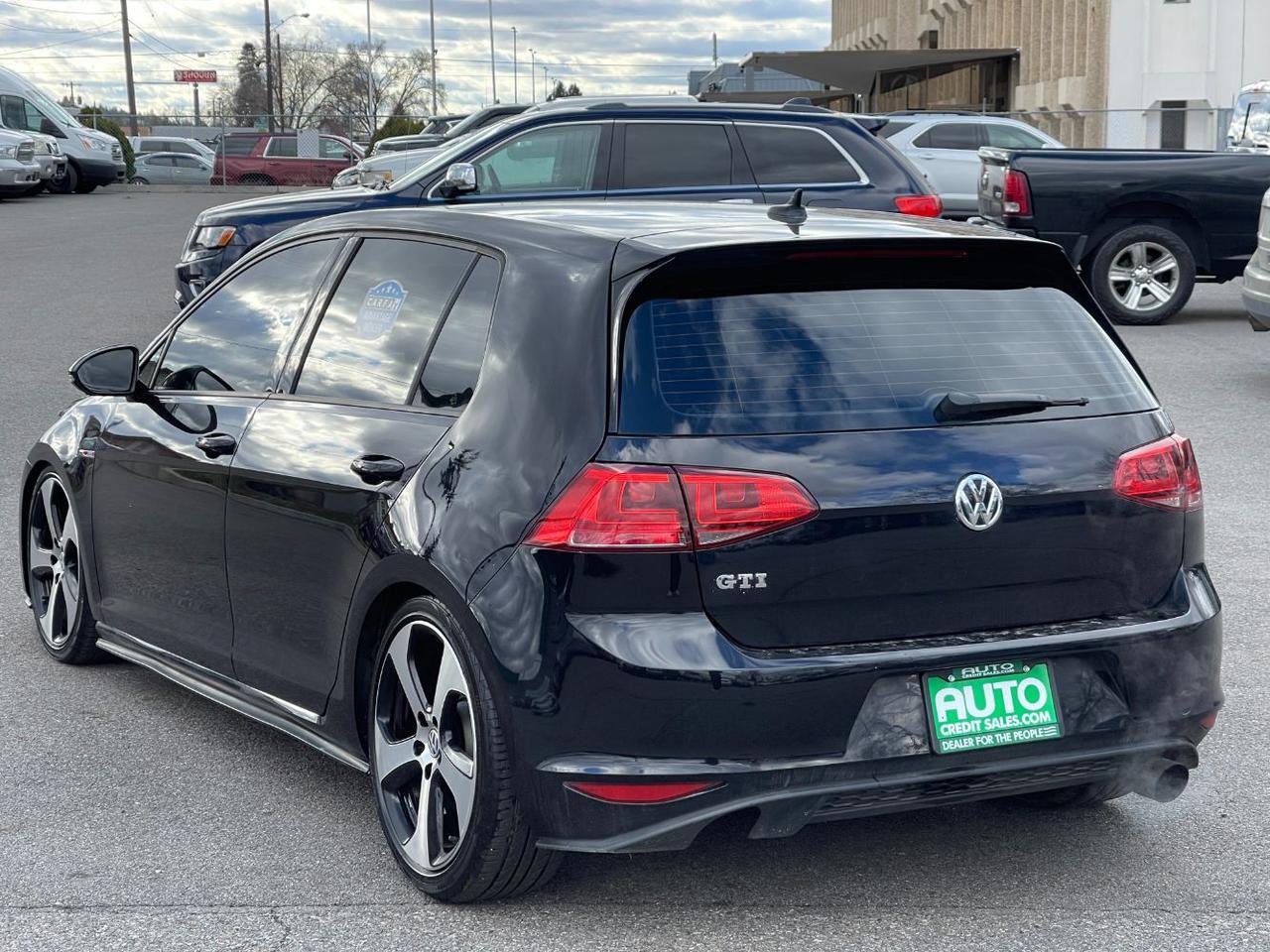 2016 Volkswagen Golf GTI S 4-Door