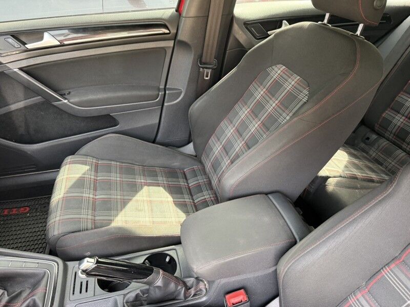 2016 Volkswagen Golf GTI S