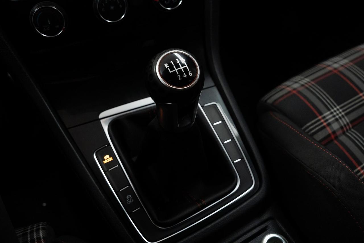 2016 Volkswagen Golf GTI S Heated Seats Performance Package Portland OR