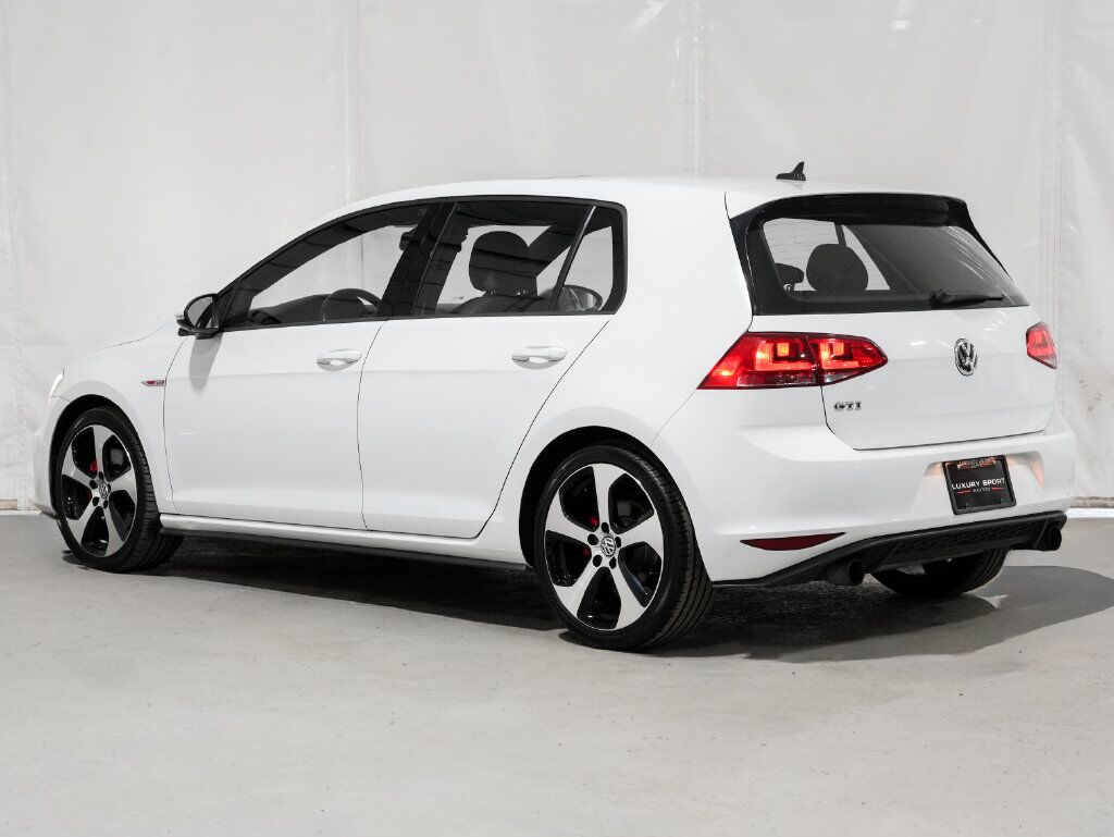 2016 Volkswagen Golf GTI SE