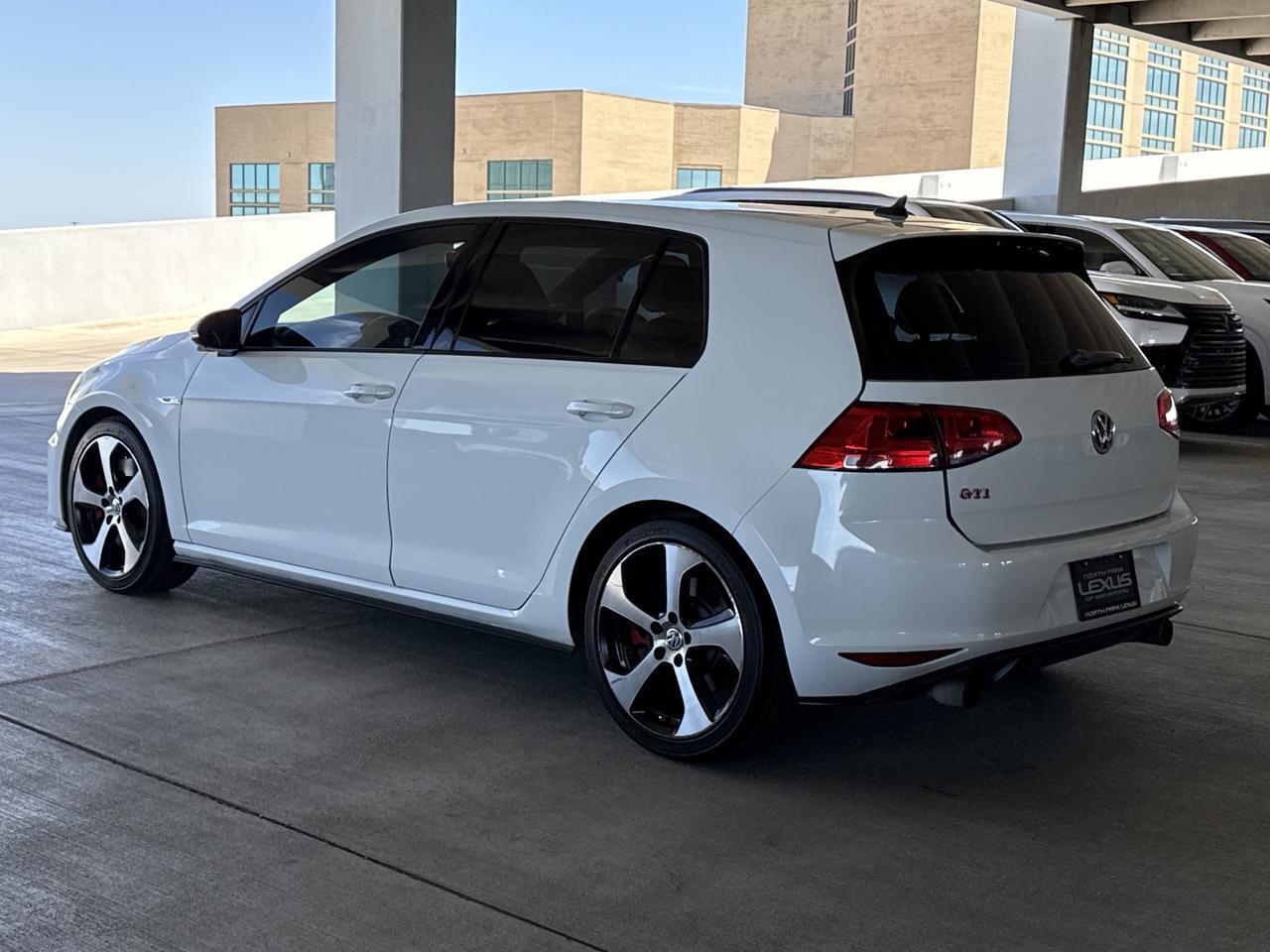 2016 Volkswagen Golf GTI SE w/Performance Pkg