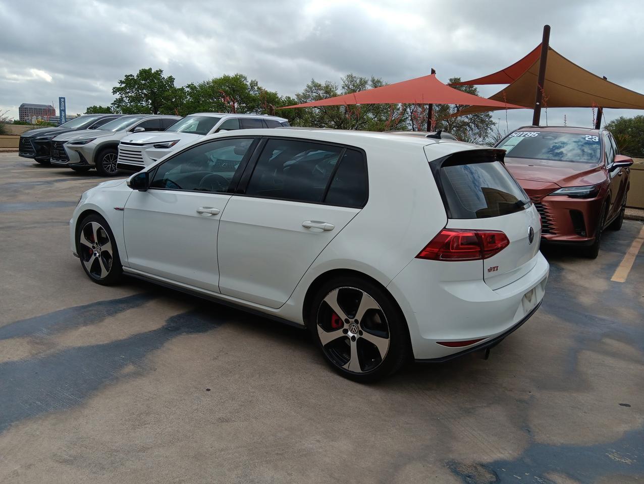 2016 Volkswagen Golf GTI SE w/Performance Pkg