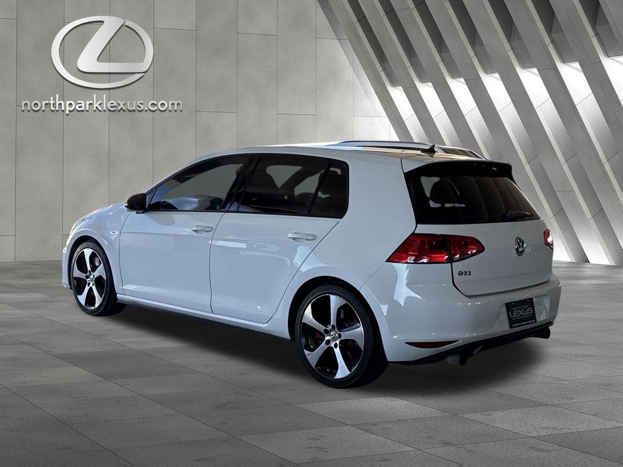 2016 Volkswagen Golf GTI SE w/Performance Pkg