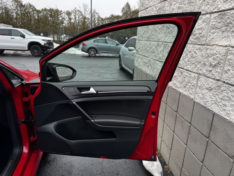 2016 Volkswagen Golf R Willow Grove PA