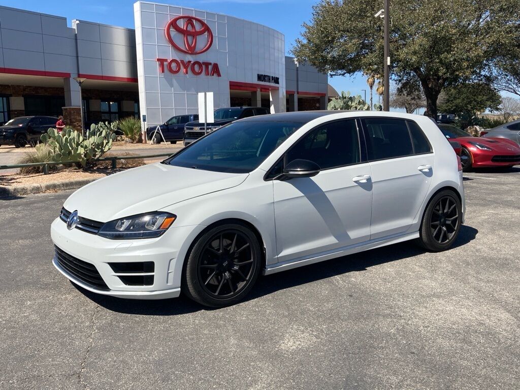 2016 Volkswagen Golf R Base