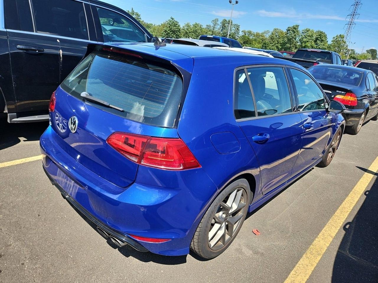 2016 Volkswagen Golf R DCC &amp; Navigation 4Motion 4Motion 1 Owner / 6 Speed Manual Portland OR