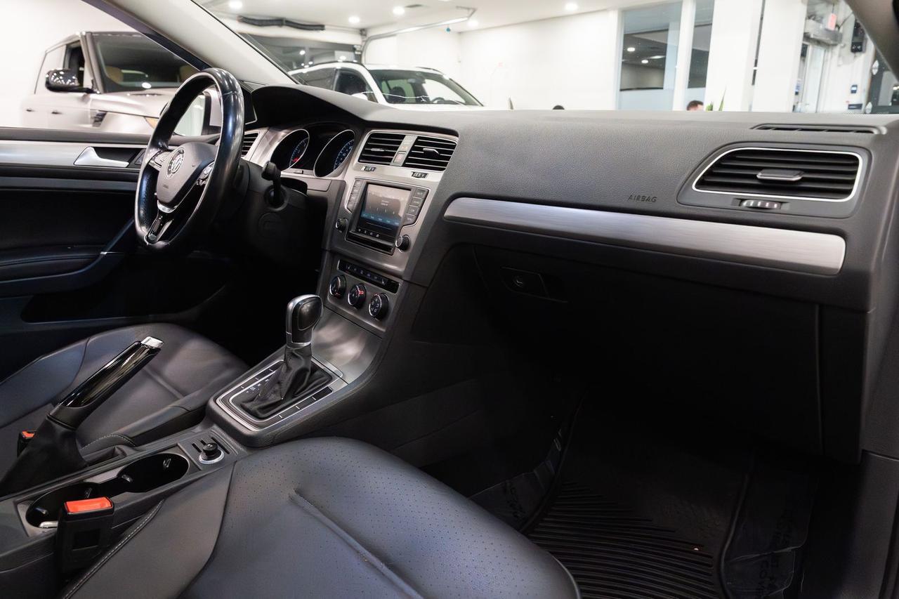 2016 Volkswagen Golf SportWagen SE Gladstone OR