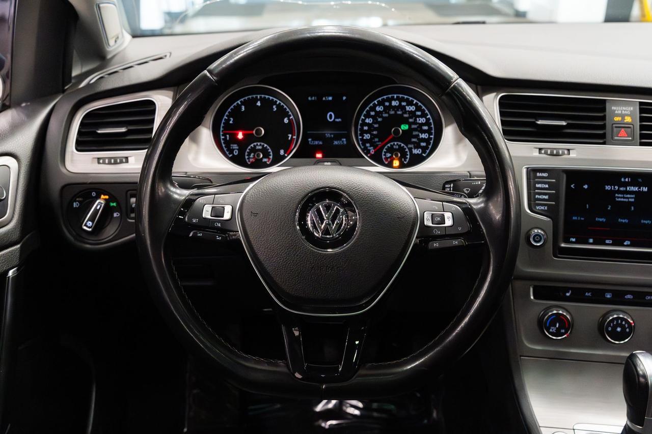 2016 Volkswagen Golf SportWagen SE Gladstone OR