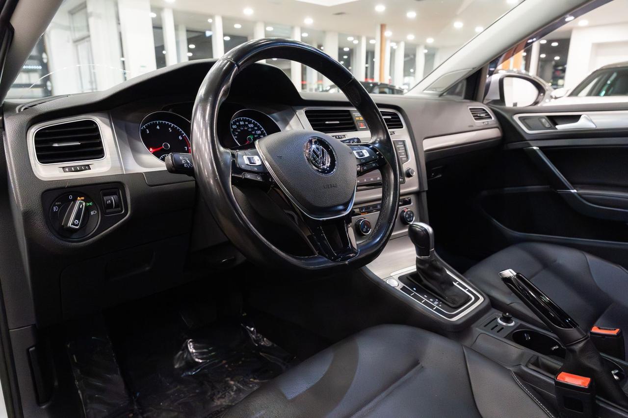 2016 Volkswagen Golf SportWagen SE Gladstone OR