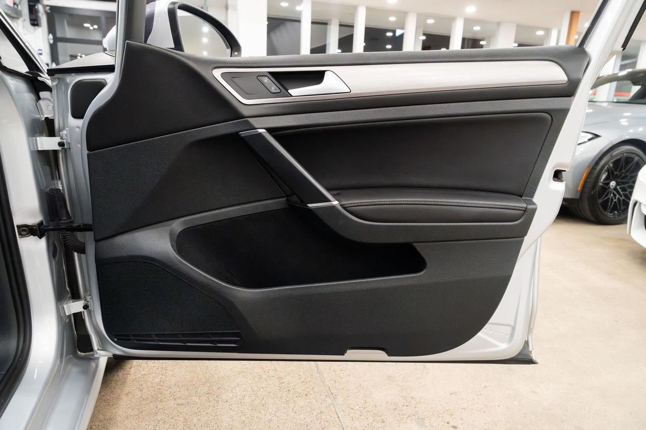 2016 Volkswagen Golf SportWagen SE Gladstone OR