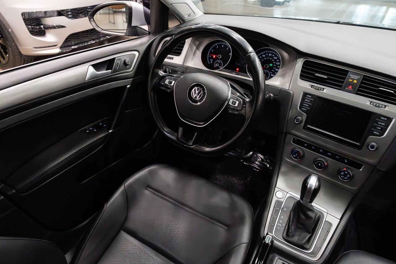 2016 Volkswagen Golf SportWagen SE Gladstone OR