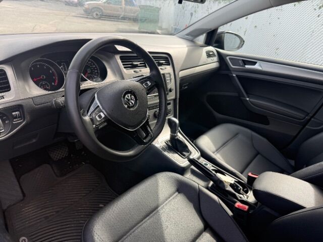 2016 Volkswagen Golf TSI SE 4-Door East Islip NY