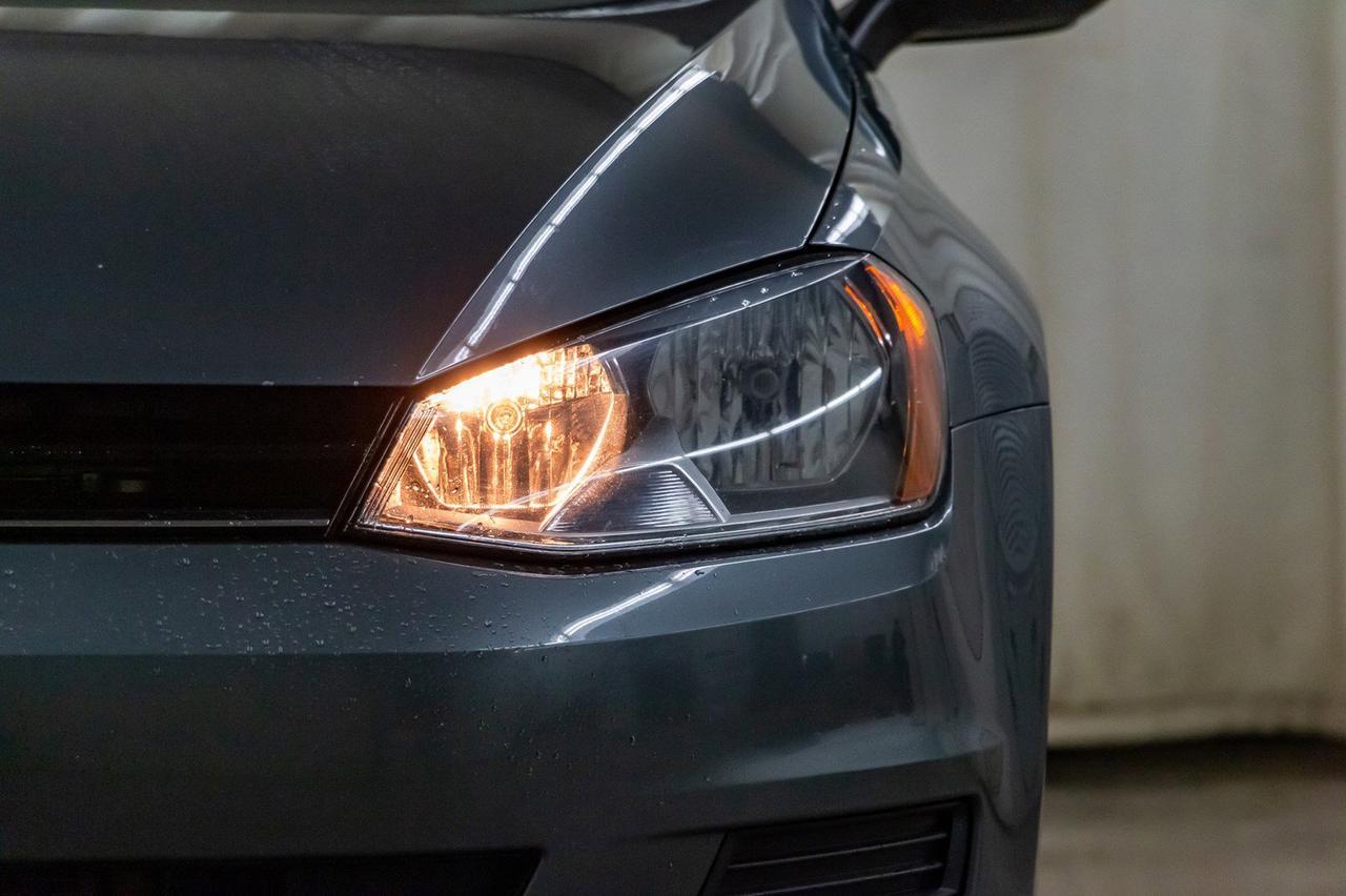 2016 Volkswagen Golf Trendline Hatchback BCam Red Deer AB