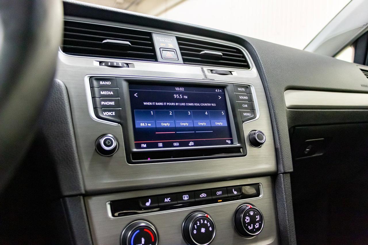 2016 Volkswagen Golf Trendline Hatchback BCam Red Deer AB