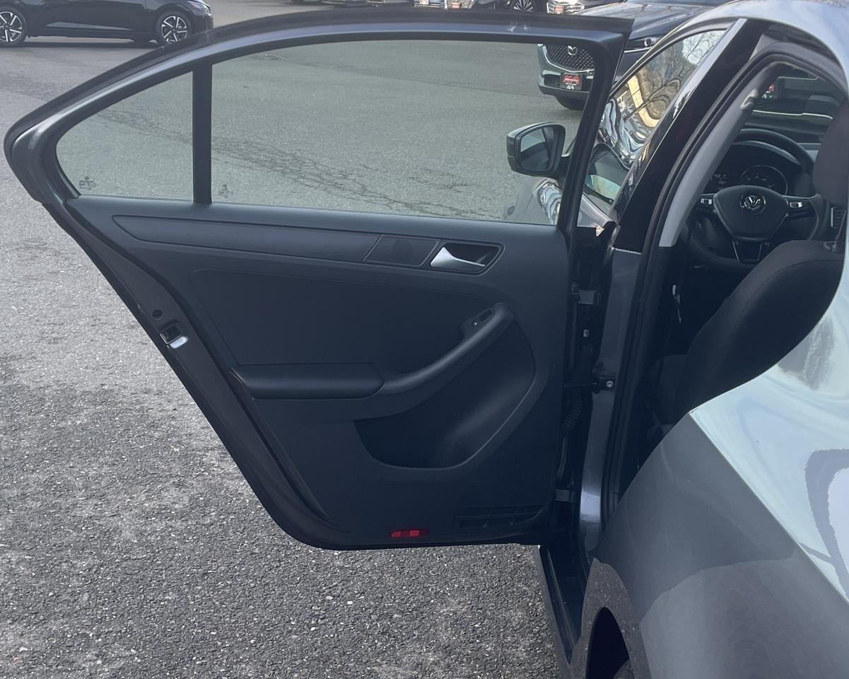 2016 Volkswagen Jetta 1.4T S Sedan 4D Port Orchard WA