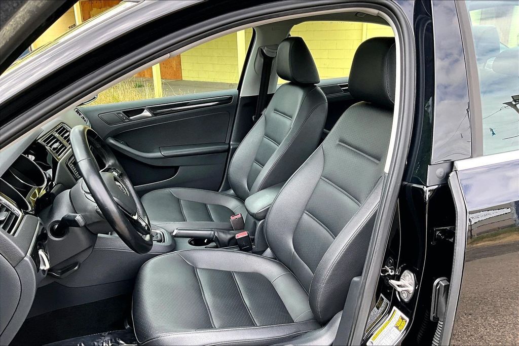 2016 Volkswagen Jetta 1.8T SEL OR