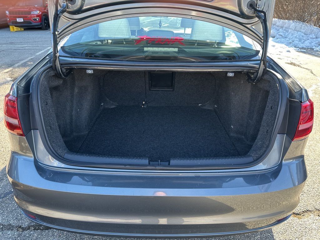 2016 Volkswagen Jetta 1.8T Sport Worcester MA