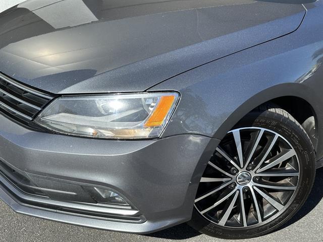 2016 Volkswagen Jetta Sedan 1.8T Sport PZEV