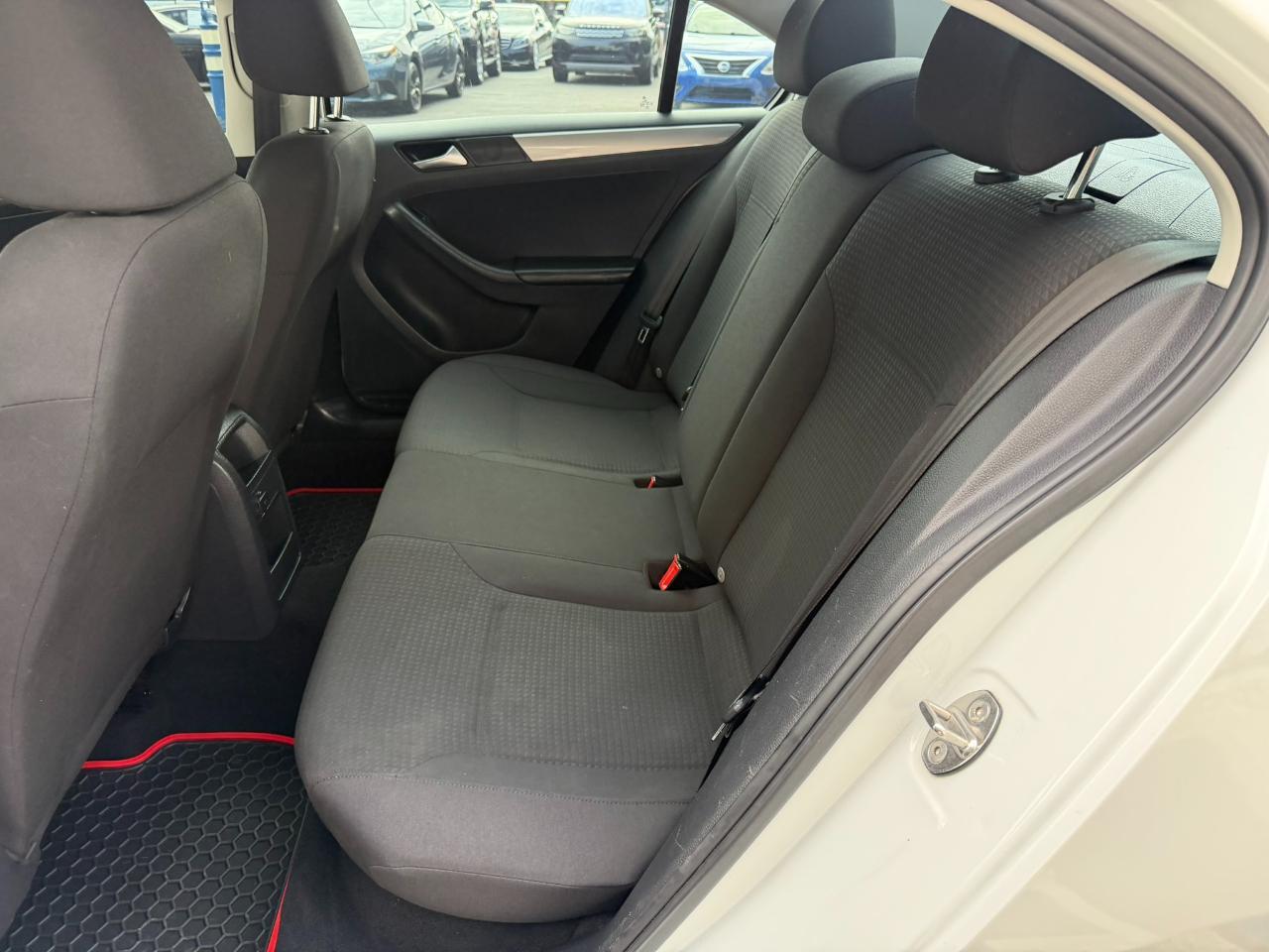 2016 Volkswagen Jetta Sedan 4dr Auto 1.4T SE Jacksonville FL