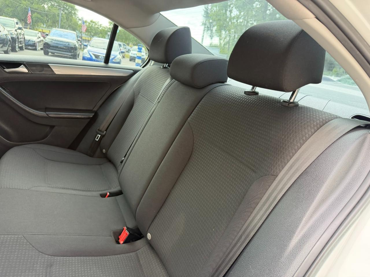 2016 Volkswagen Jetta Sedan 4dr Auto 1.4T SE Jacksonville FL