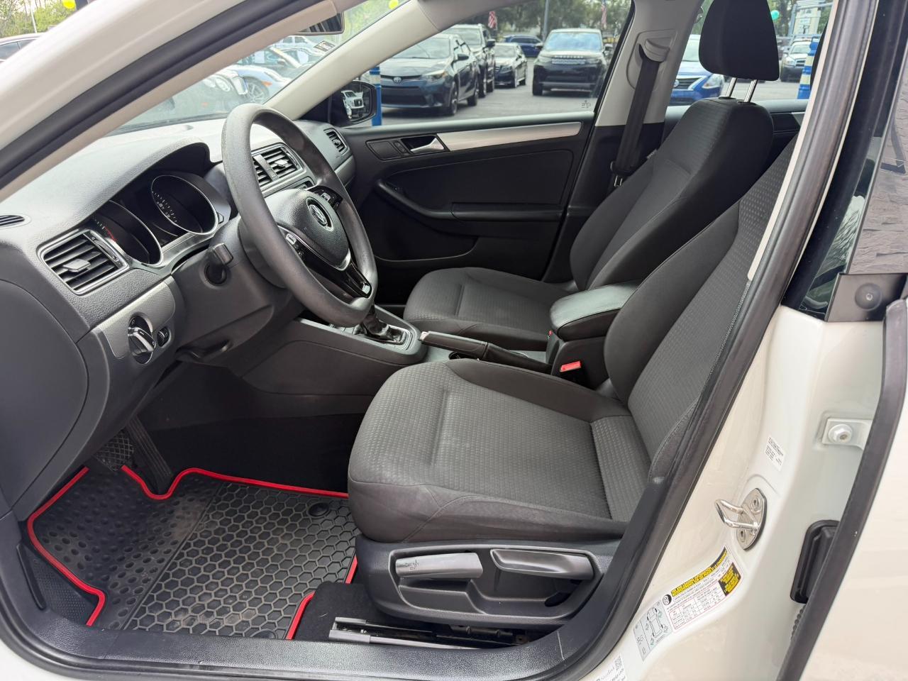 2016 Volkswagen Jetta Sedan 4dr Auto 1.4T SE Jacksonville FL