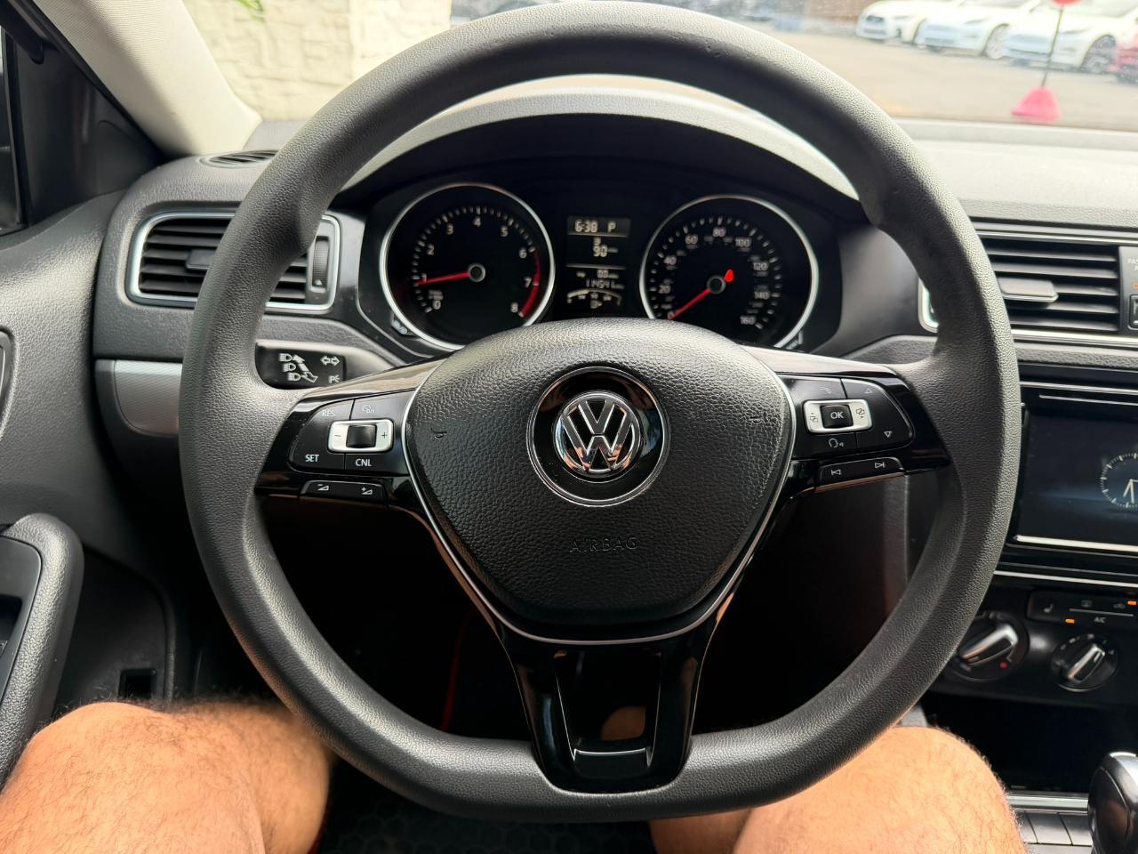 2016 Volkswagen Jetta Sedan 4dr Auto 1.4T SE Jacksonville FL