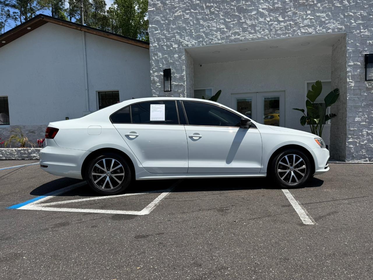 2016 Volkswagen Jetta Sedan 4dr Auto 1.4T SE Jacksonville FL