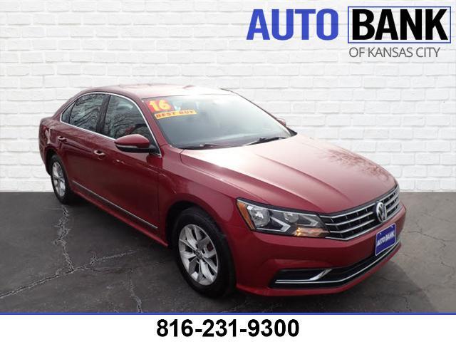 2016 Volkswagen Passat 1.8T R-Line Kansas City MO 2016 Volkswagen Passat 1.8T R-Line Kansas City MO