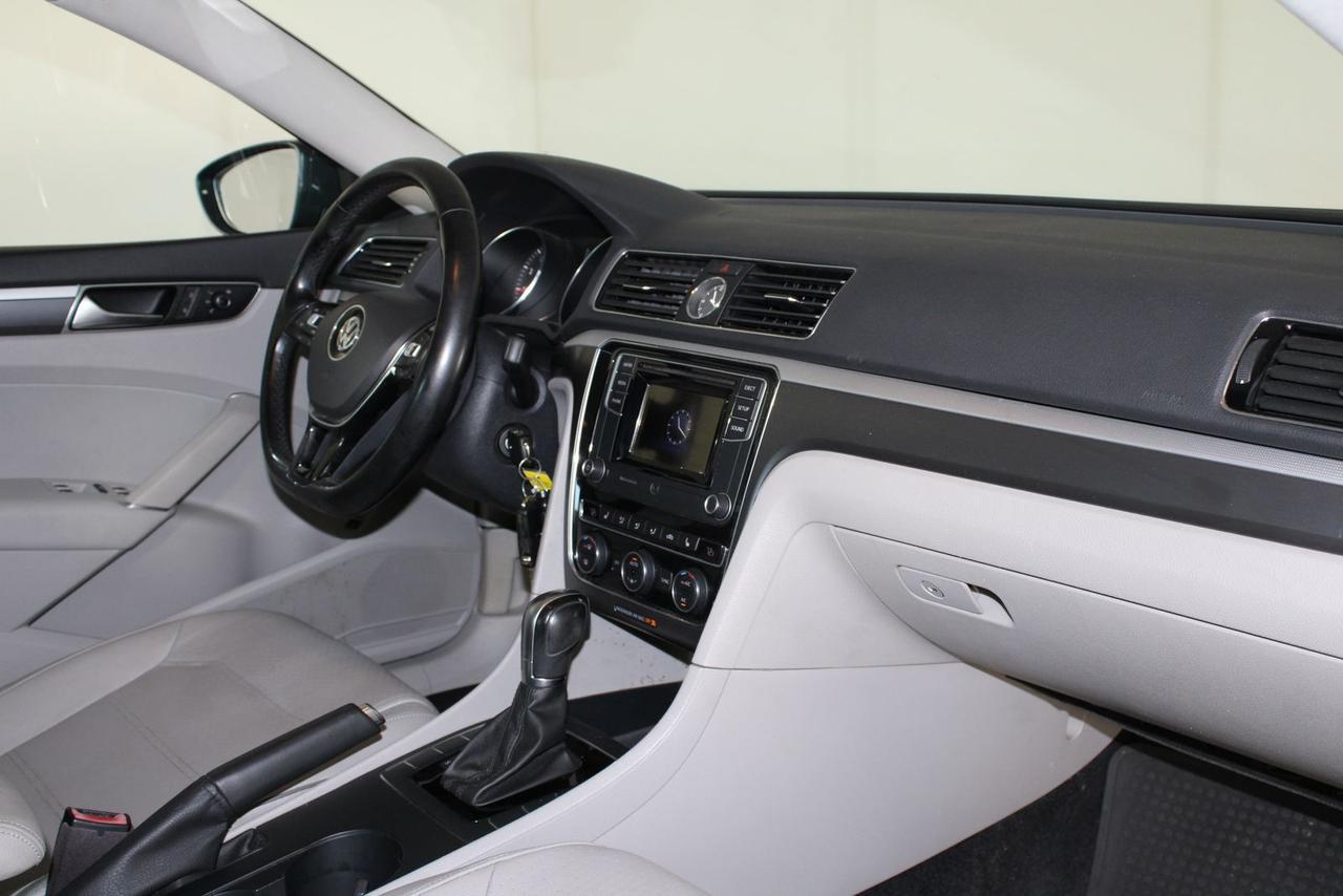 2016 Volkswagen Passat 1.8T R-Line Manassas VA